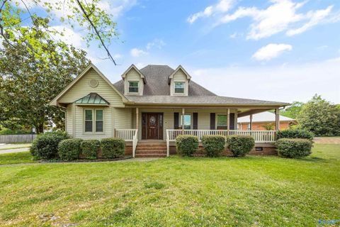 Homes For Sale - 9700 Welch Circle<br/> Huntsville, AL 35803