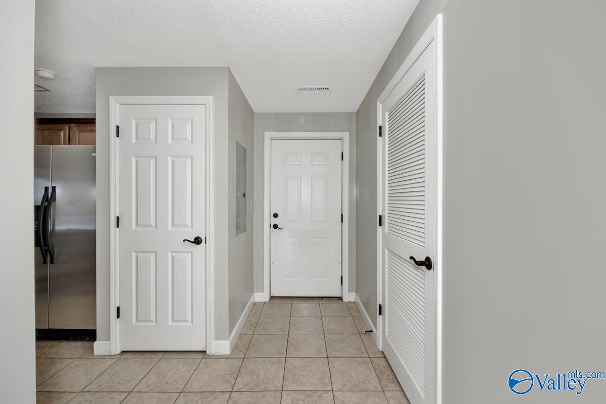 12100 Two Rivers Drive #B-2-2, Athens, Alabama image 2