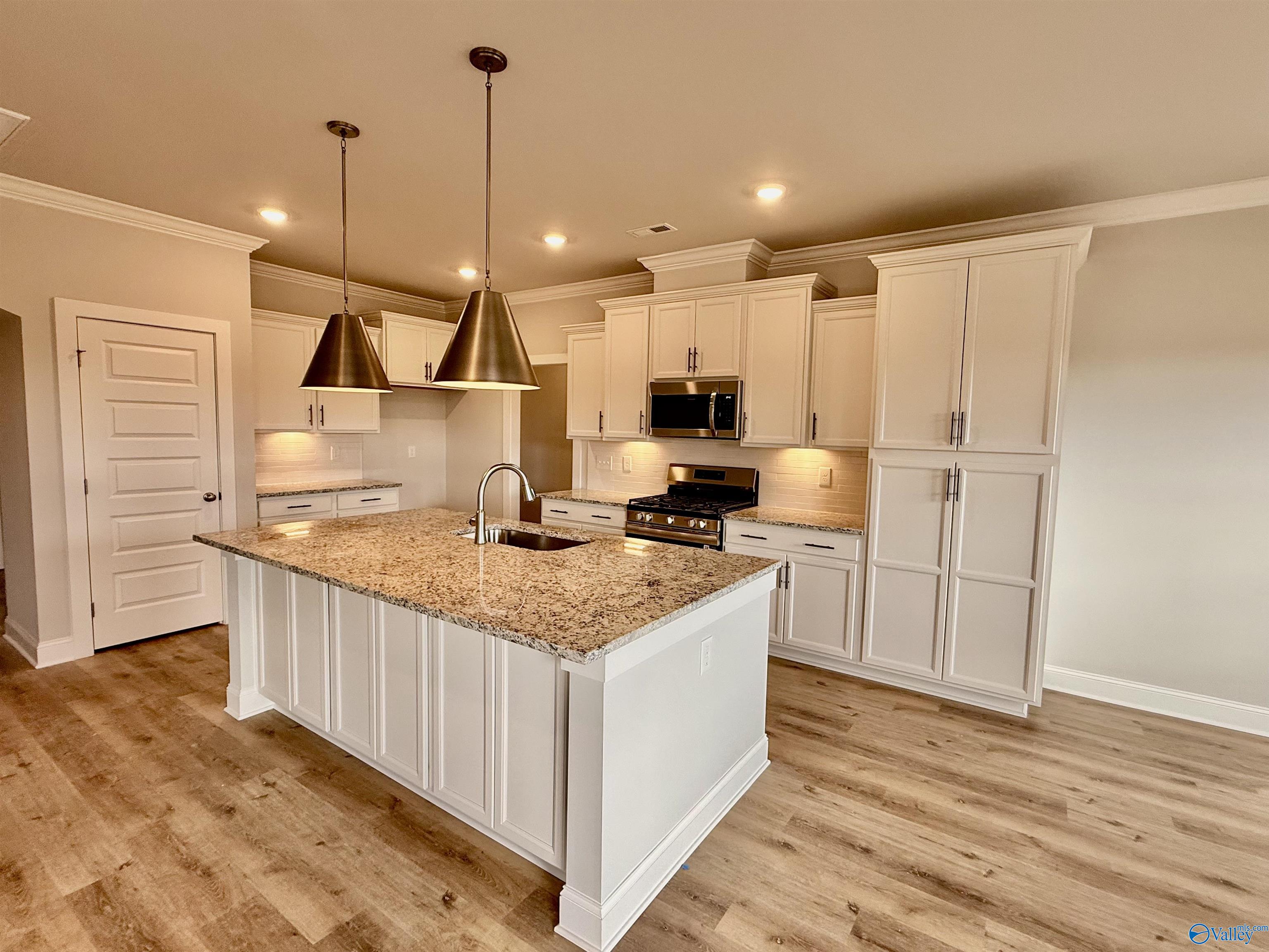 1308 Vermilion Circle