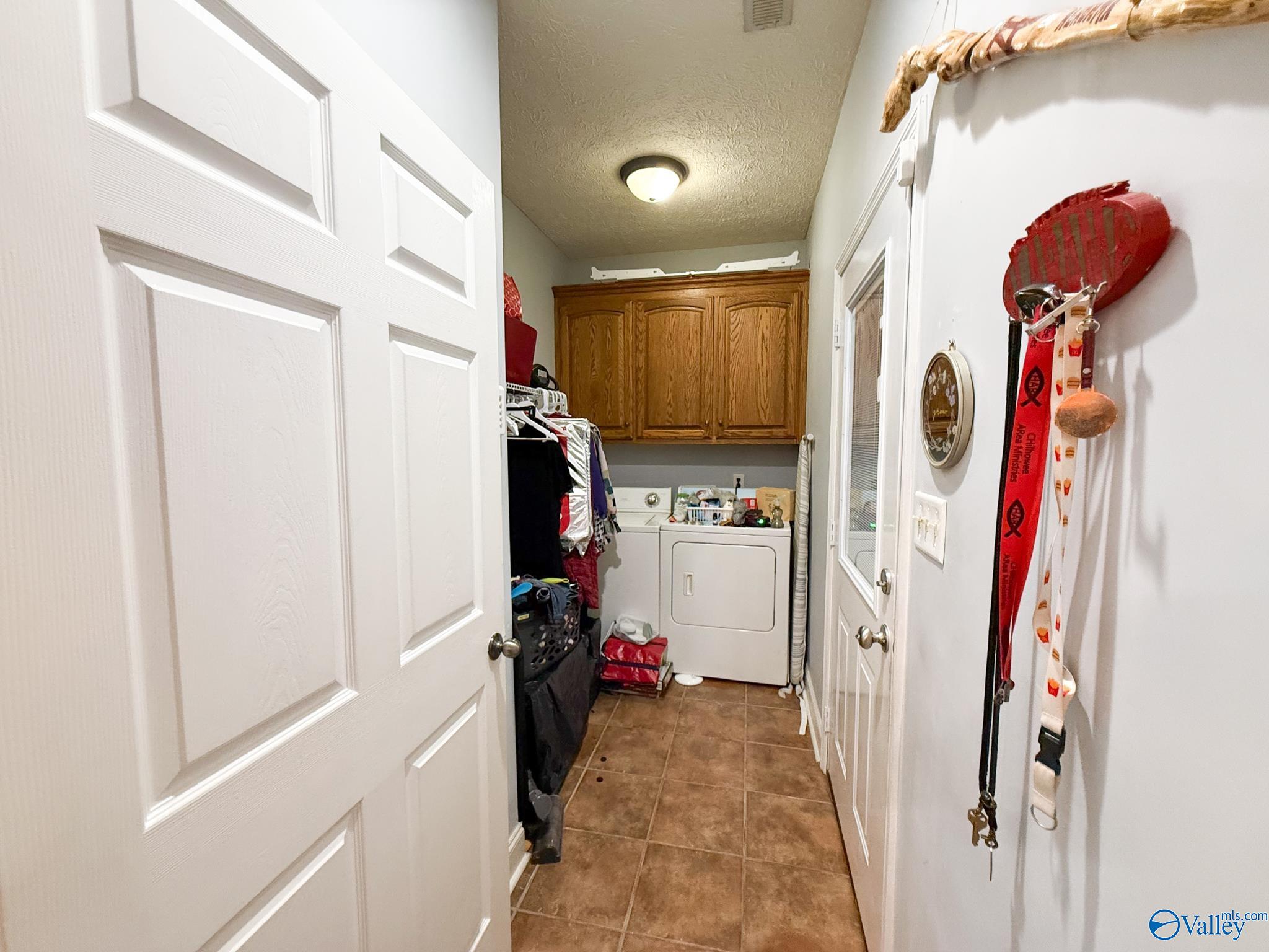 316 Santana Drive, Athens, Alabama image 7