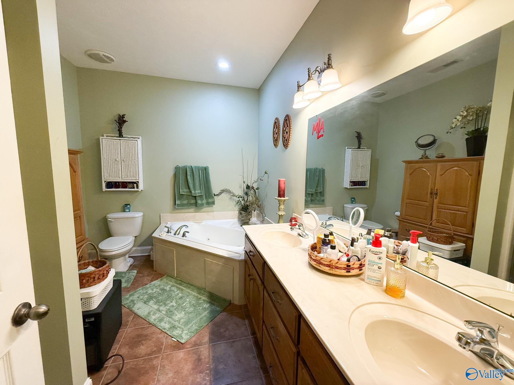 316 Santana Drive, Athens, Alabama image 12