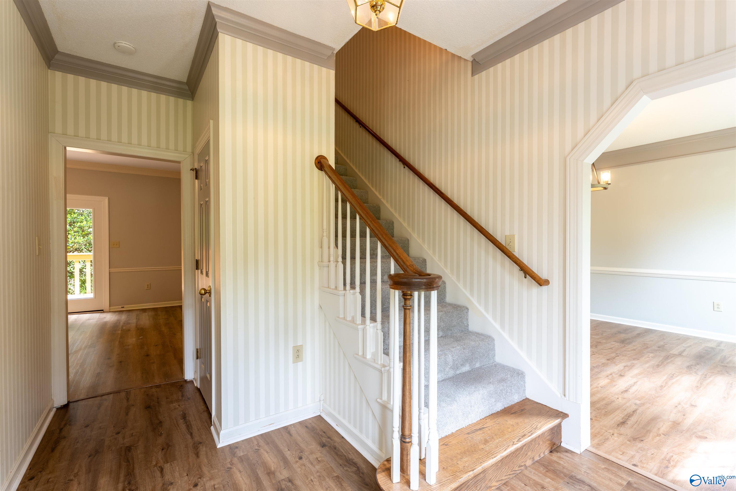 433 Eastview Drive, Madison, Alabama image 4
