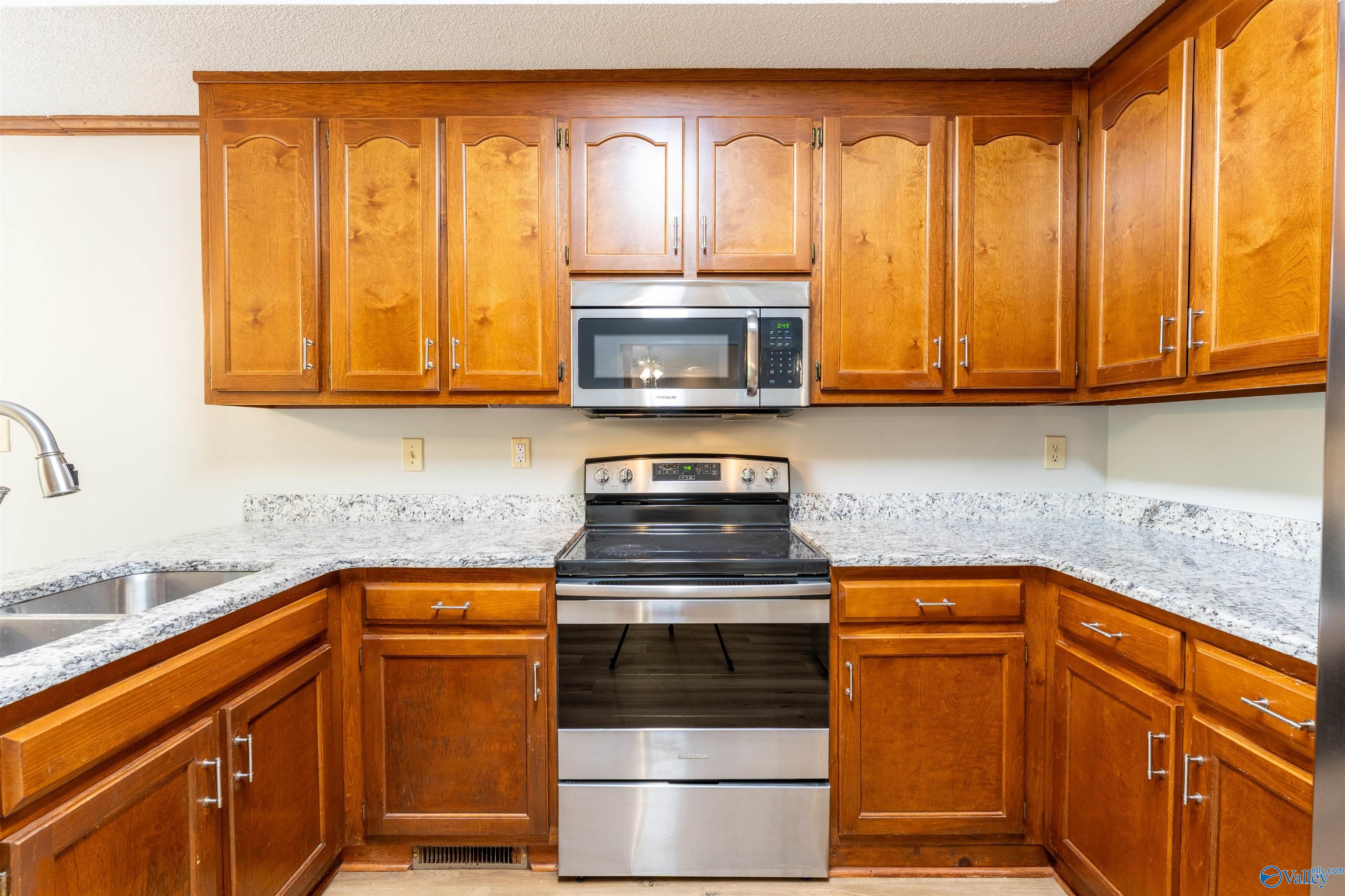 433 Eastview Drive, Madison, Alabama image 16