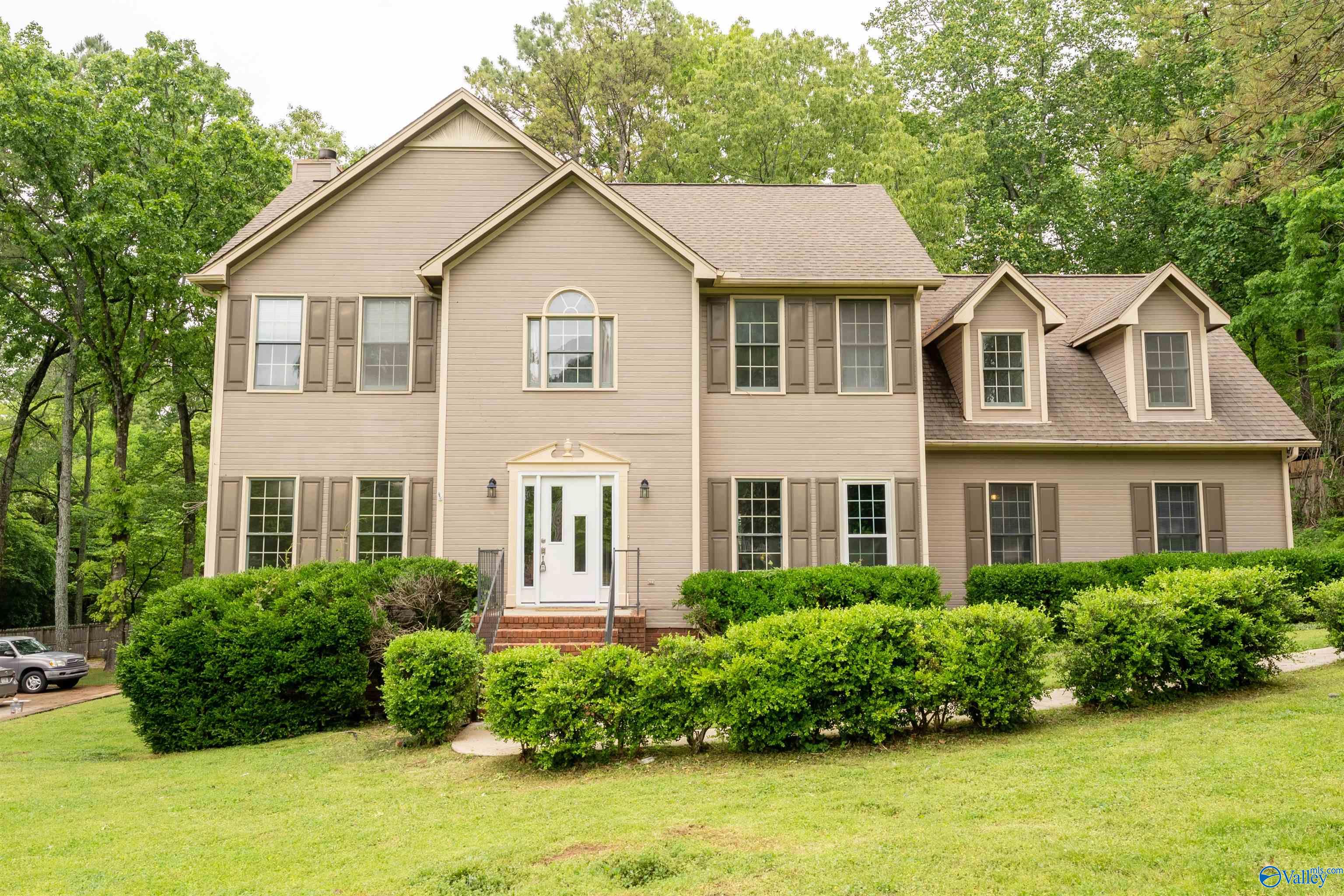 433 Eastview Drive, Madison, Alabama image 1