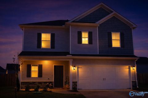 Photo of 212 Bent Creek Lane, New Market, AL 35761 (MLS # 21909370)