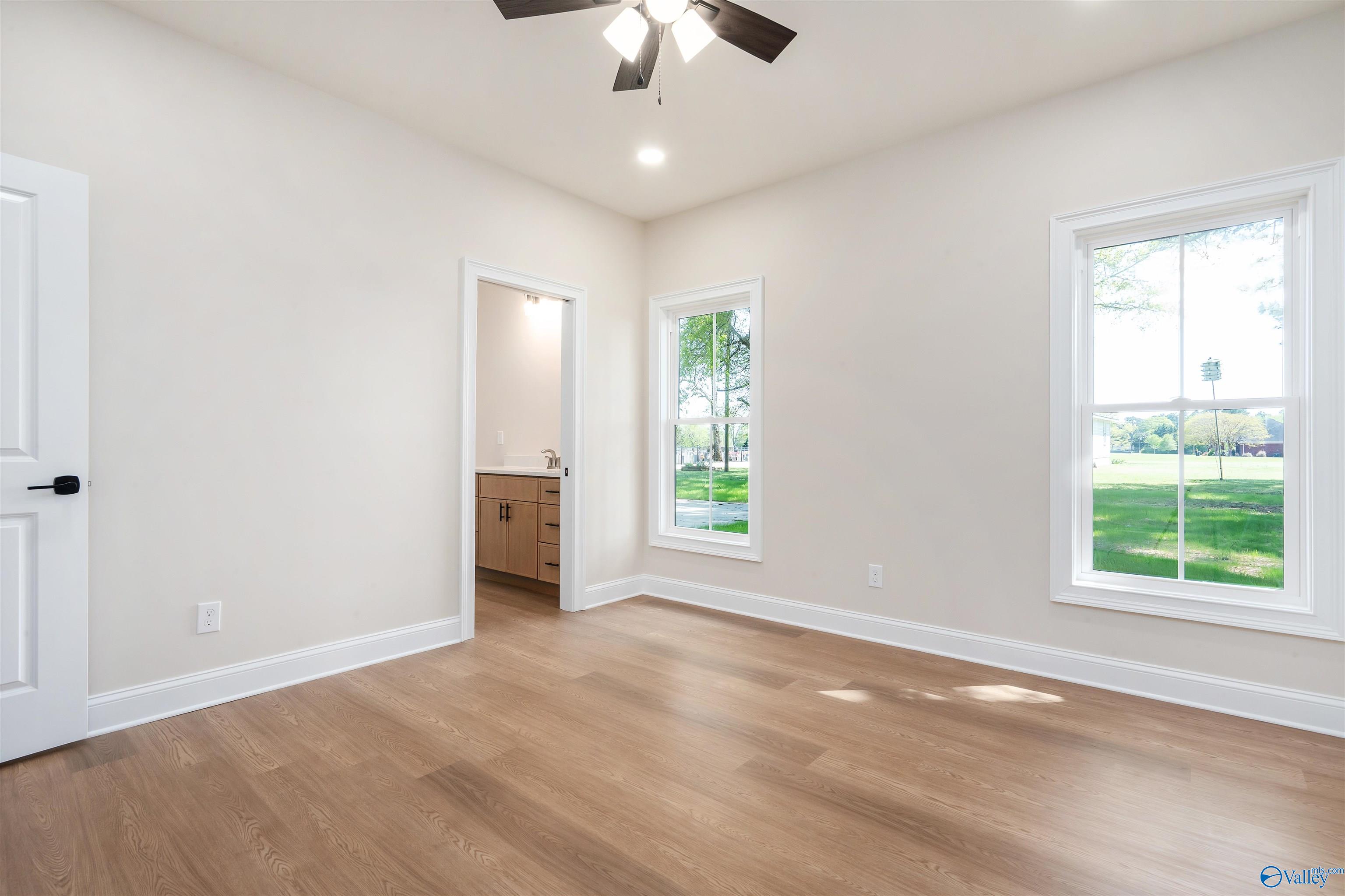 1801 W Hobbs Street, Athens, Alabama image 18