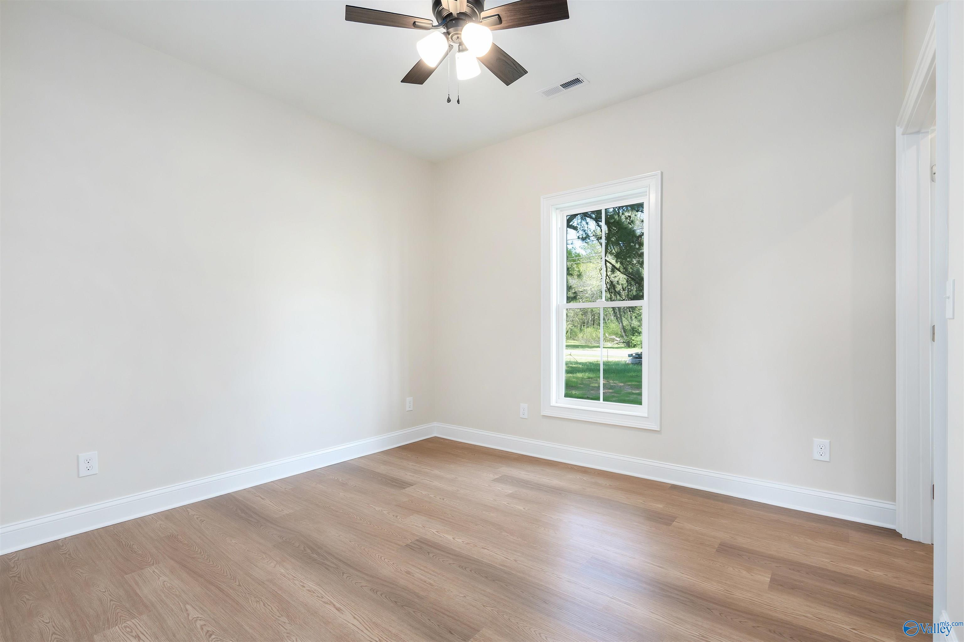 1801 W Hobbs Street, Athens, Alabama image 26