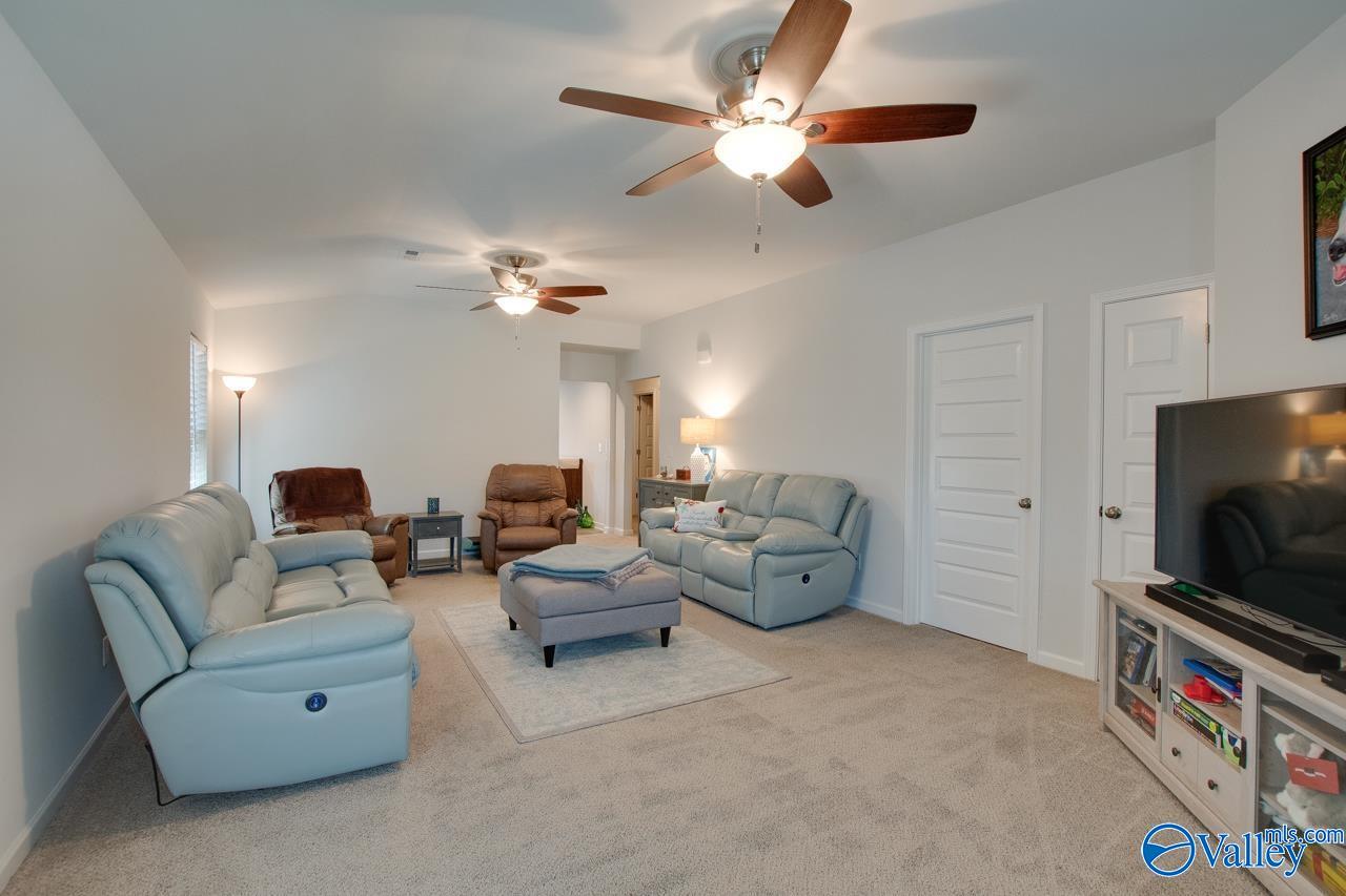 126 Winstead Circle