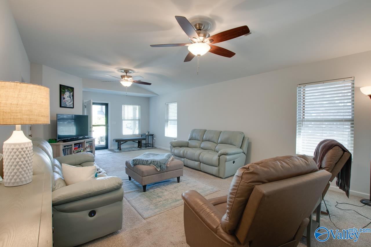 126 Winstead Circle