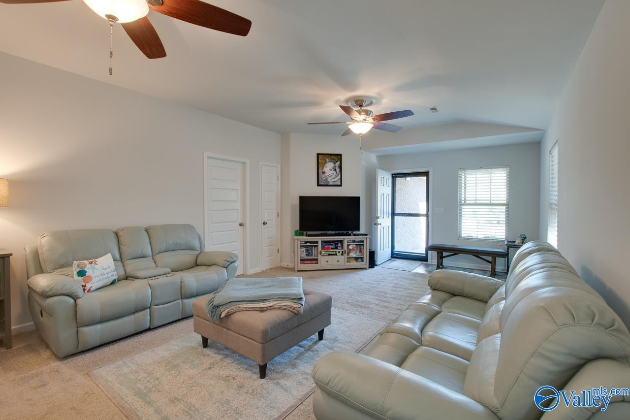 126 Winstead Circle