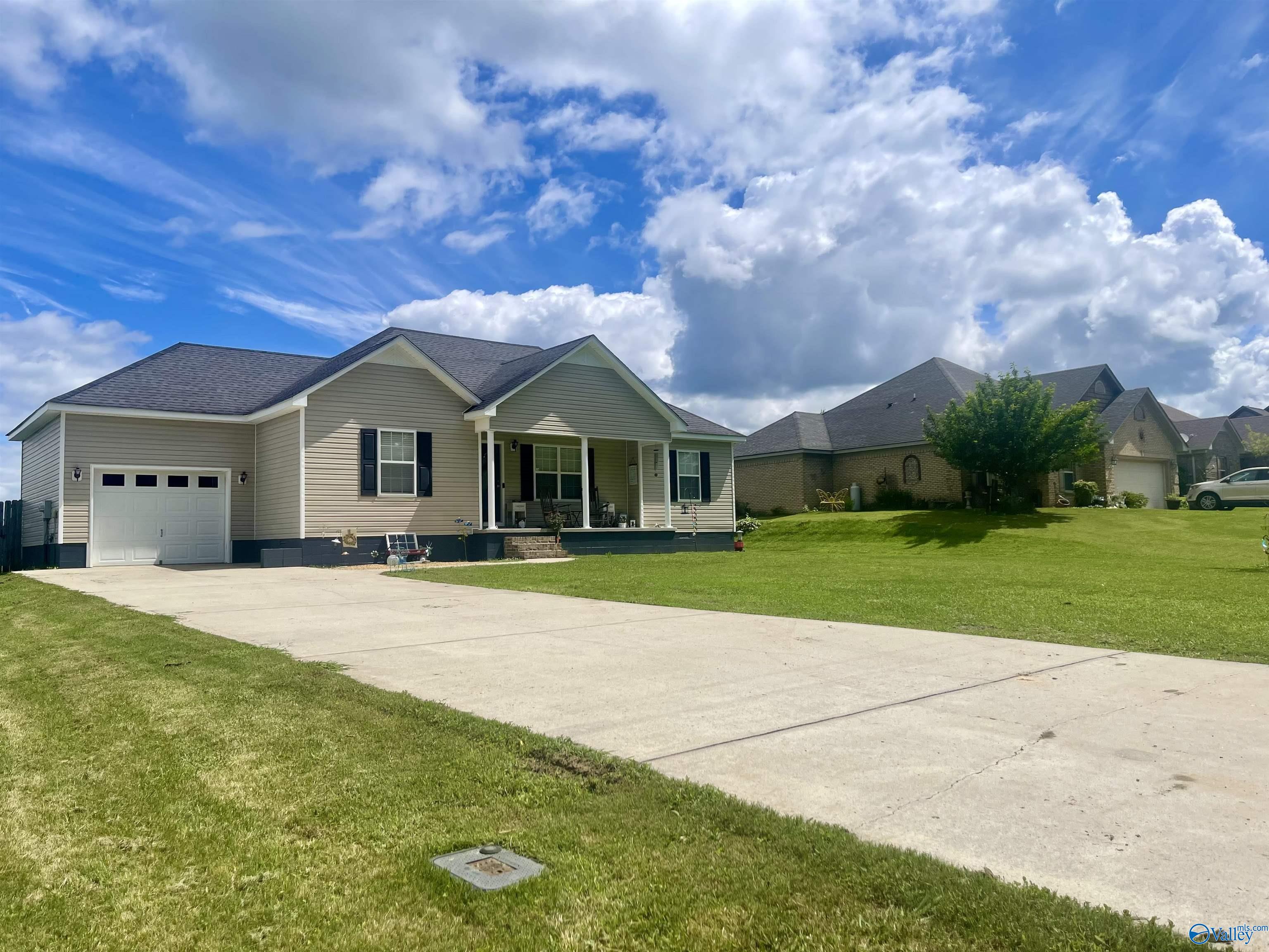 27458 North Wales Road, Elkmont, Alabama image 2