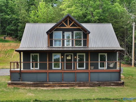 Homes For Sale - 16 October Way<br/> Guntersville, AL 35976