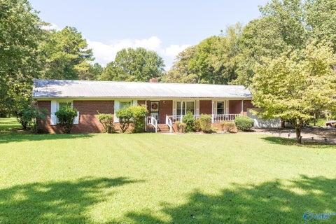 Homes For Sale - 336 Tumpkins Lane<br/> Huntsville, AL 35811