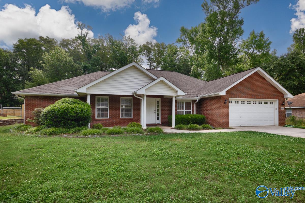 10320 Larkin Drive, Madison, Alabama image 1