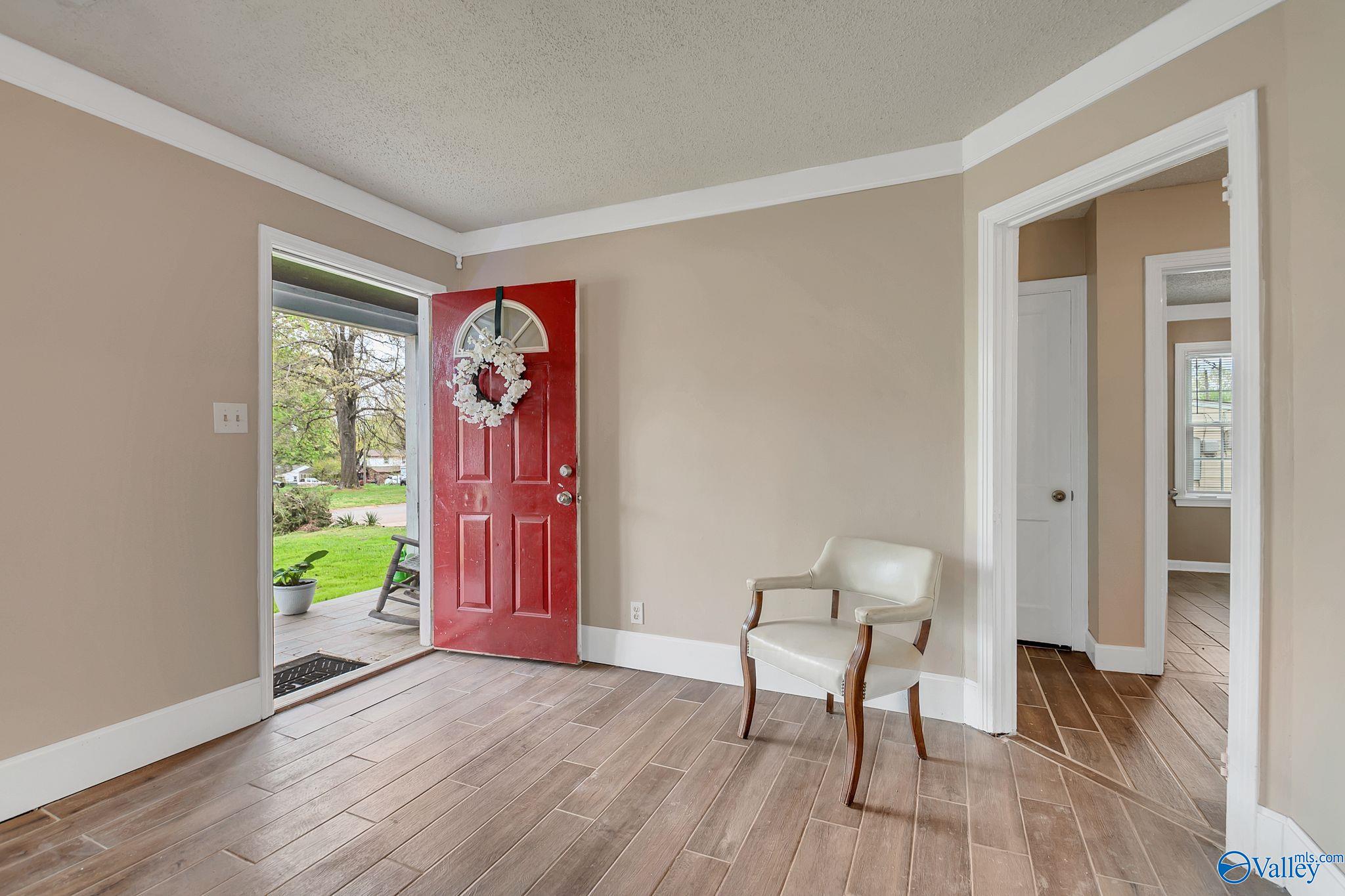 3105 Caldwell Road NW