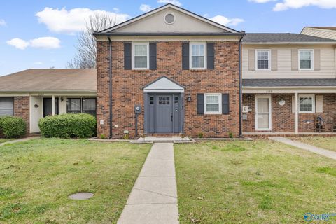 Photo of 2201 Westbury Court Sw, Decatur, AL 35603 (MLS # 21912521)