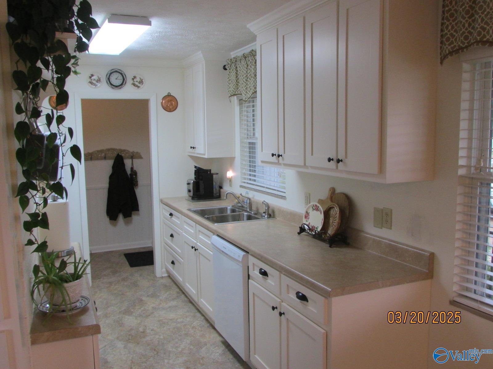 4215 SW Coffee Drive, Huntsville, Alabama image 8