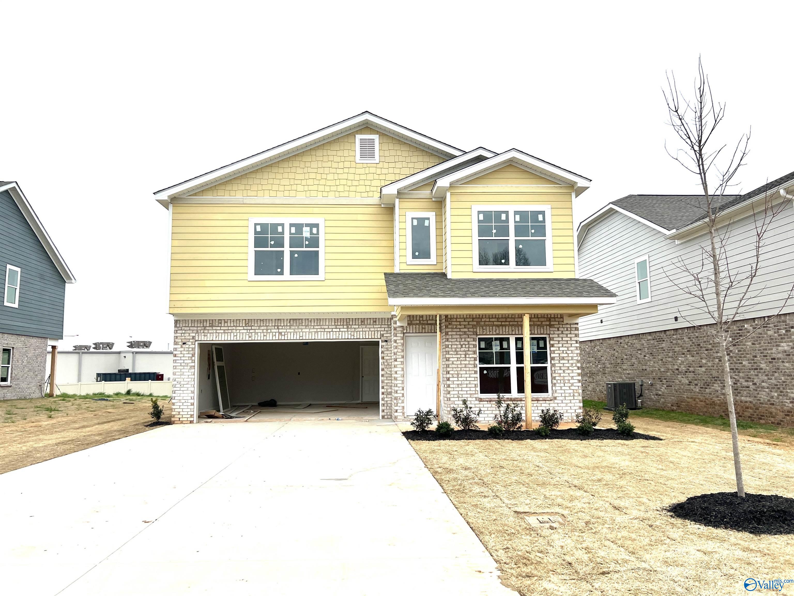 360 Summit Lakes Drive, Athens, Alabama image 1