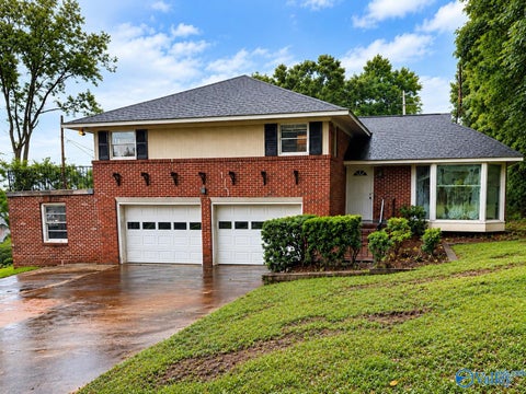 Homes For Sale - 107 Noble Drive<br/> Huntsville, AL 35802