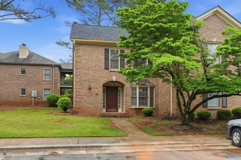 Photo of 305 Drury Lane SW 305 #305, Huntsville, AL 35802 (MLS # 21917042)