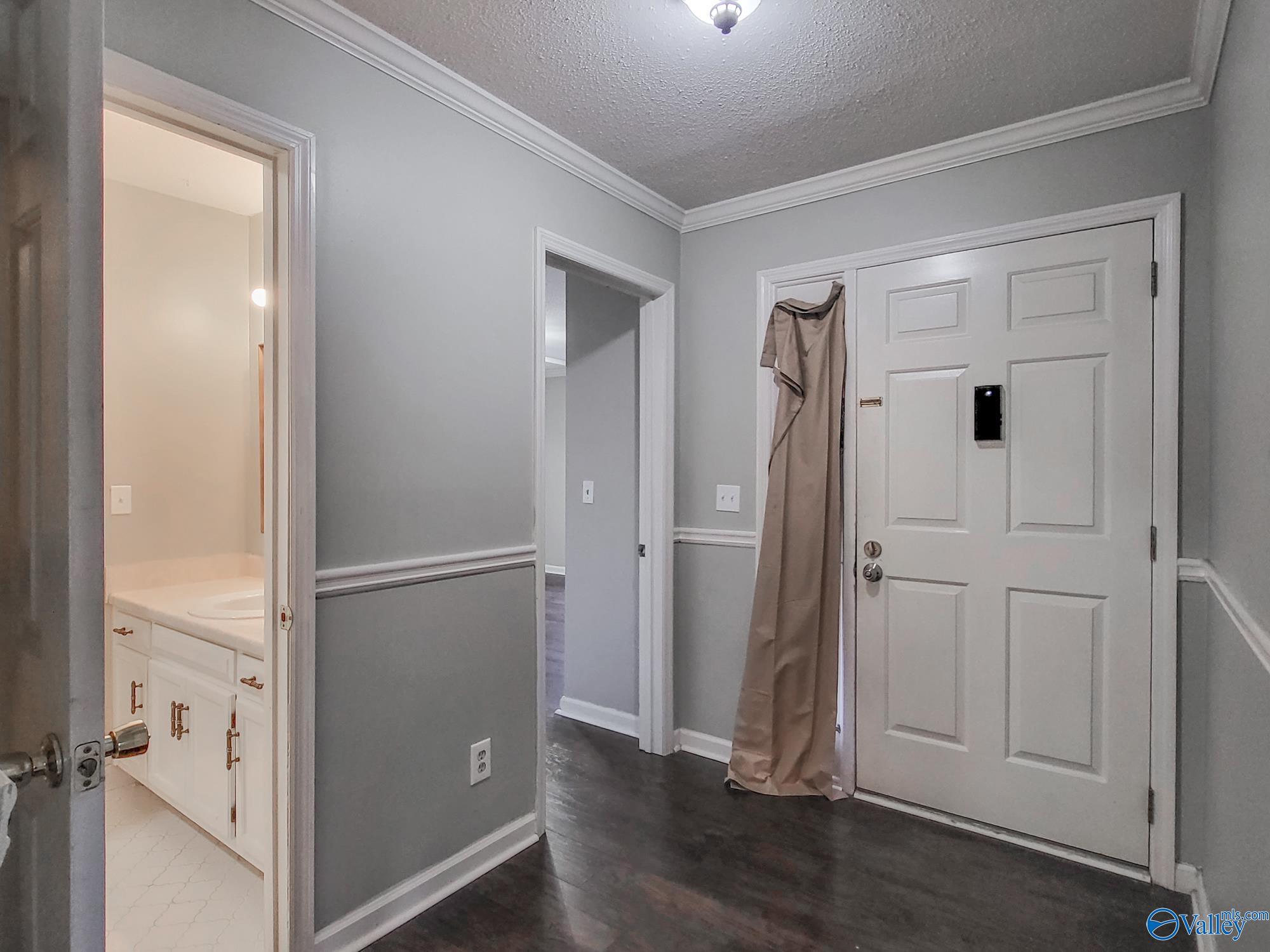 2020 Woodlawn Drive, Huntsville, Alabama image 3