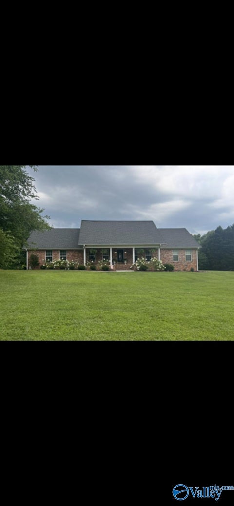 Homes For Sale - 325 Rowan Cut Off Road<br/> Attalla, AL 35954