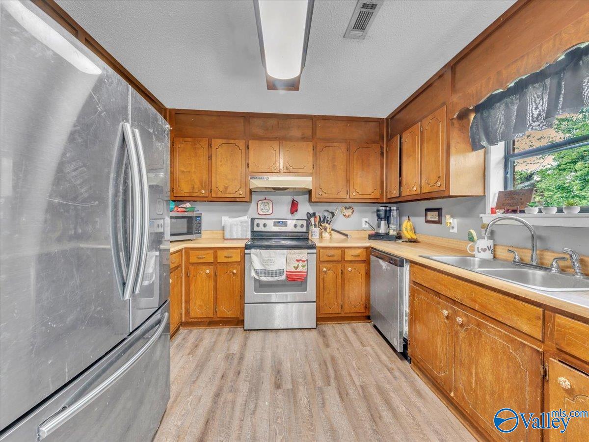 812 Mitwede Street, Hartselle, Alabama image 9