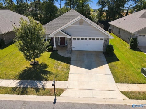 Homes For Sale - 154 Abercorn Drive<br/> Madison, AL 35756