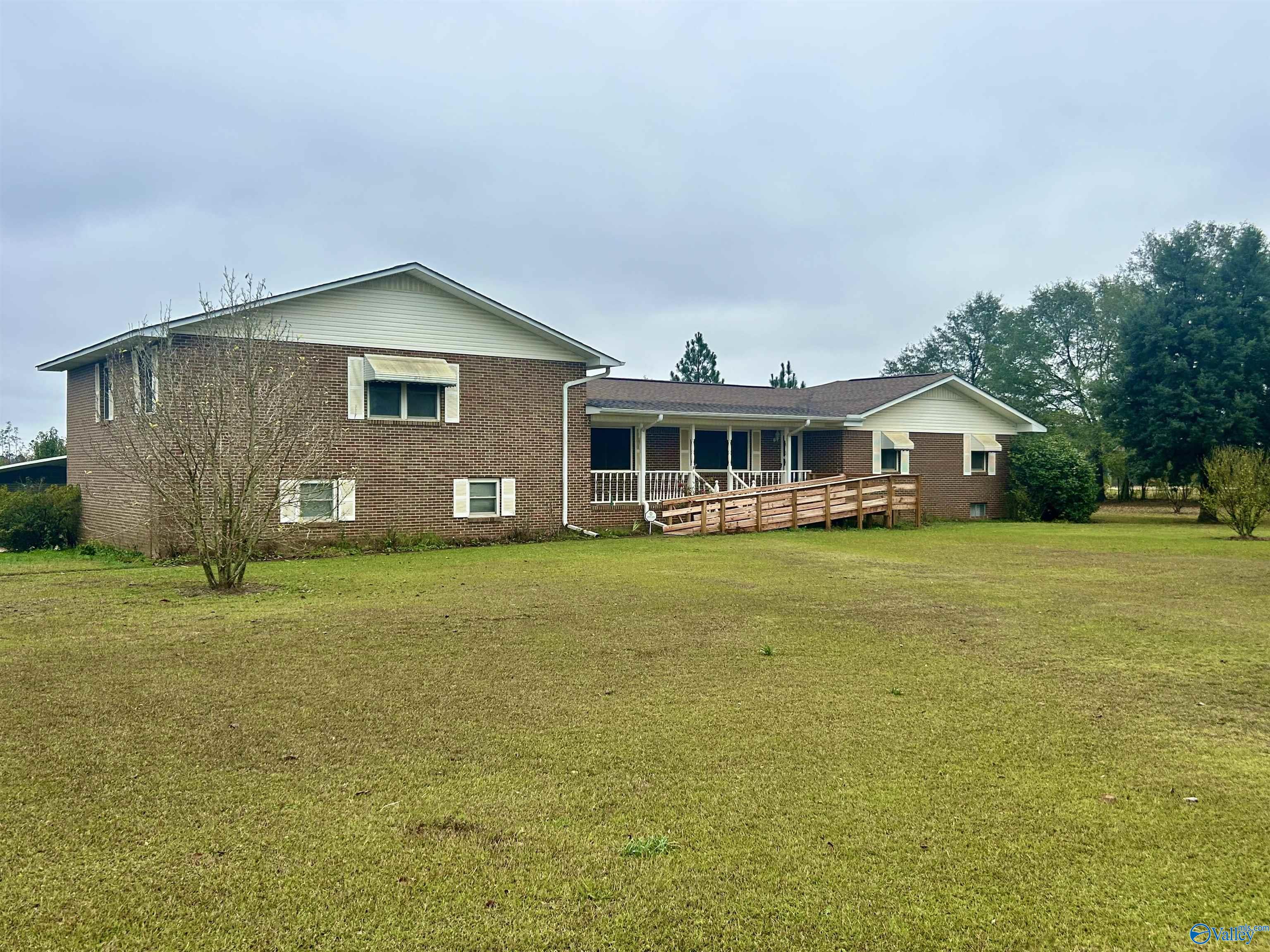 2444 Coats Bend Circle, Gadsden, Alabama image 25