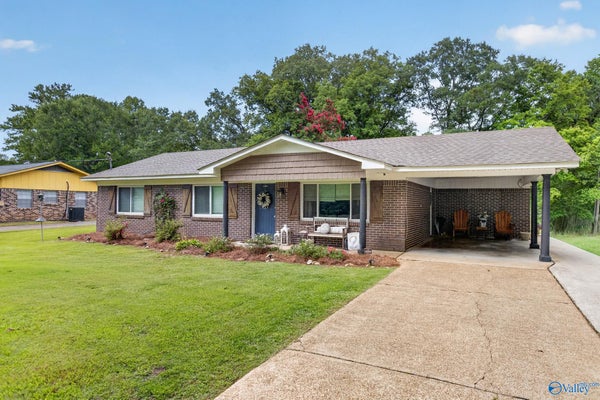 2129 COVE CIR, HOKES BLUFF, AL 35903 - Image 098036dcebb8a3c9ef9235e1bc7607a2/2556627031