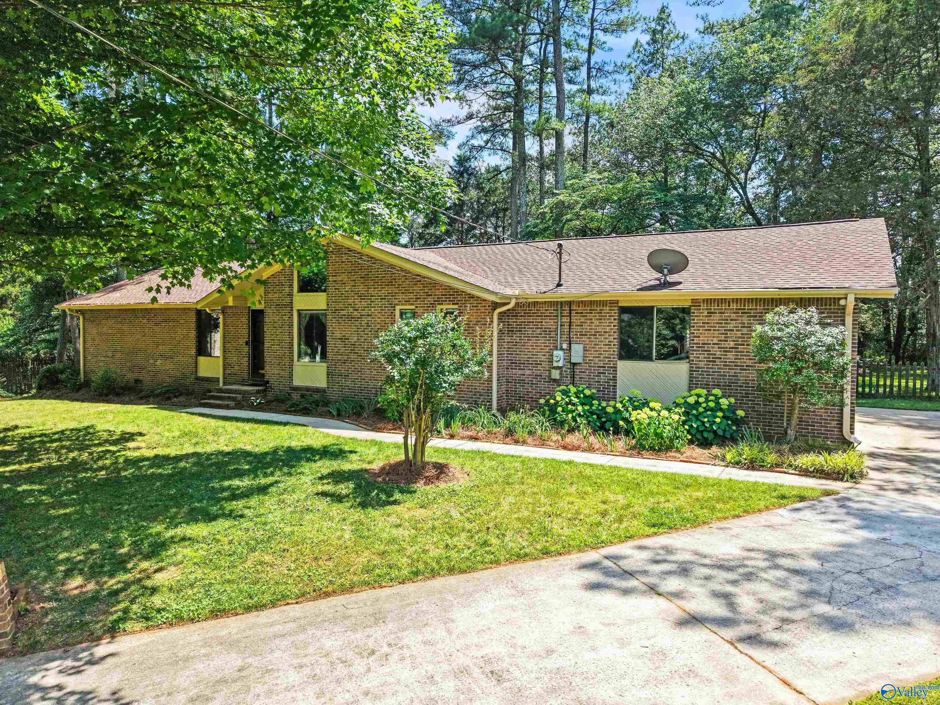 679 Cambridge Drive