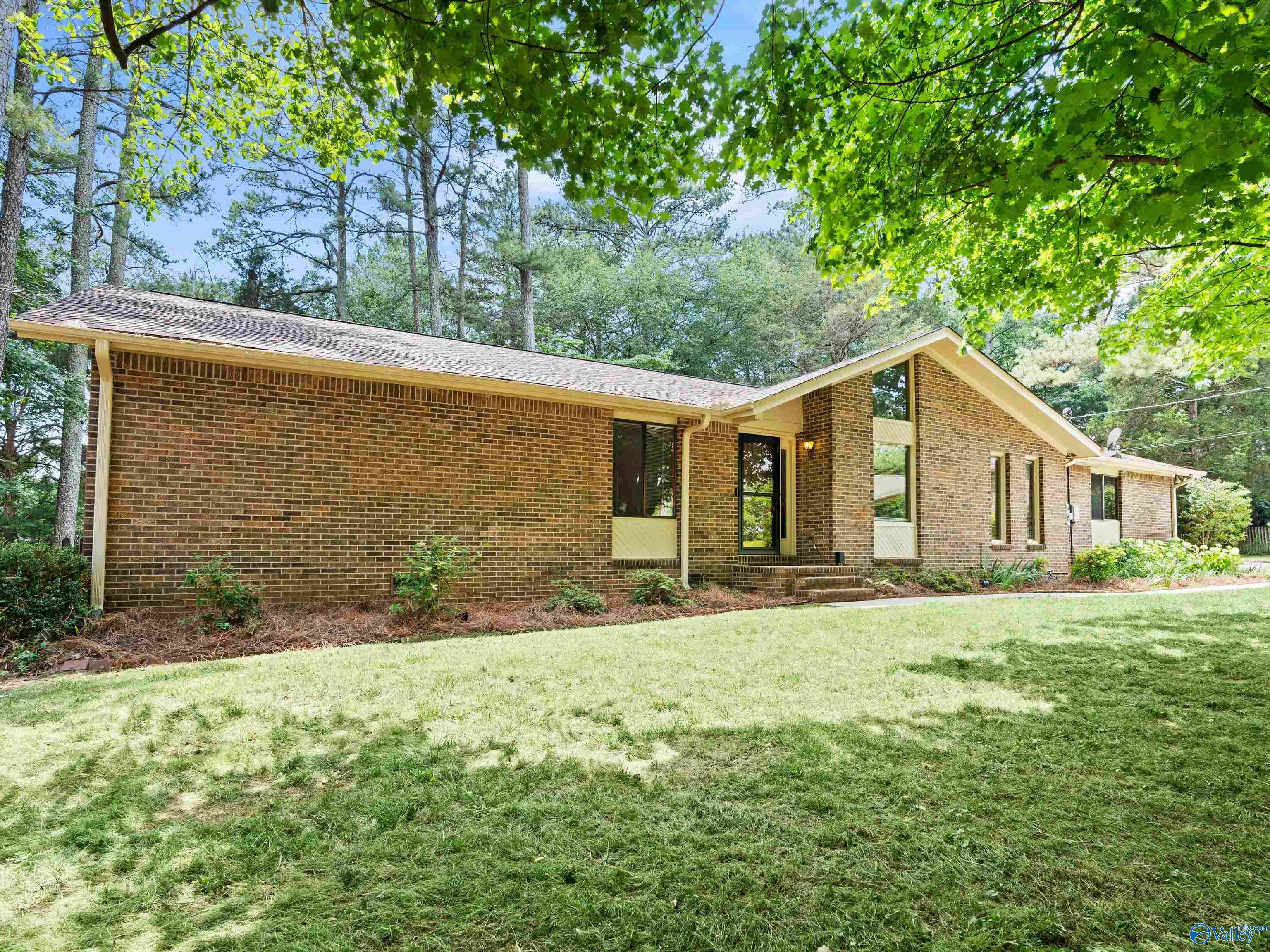 679 Cambridge Drive