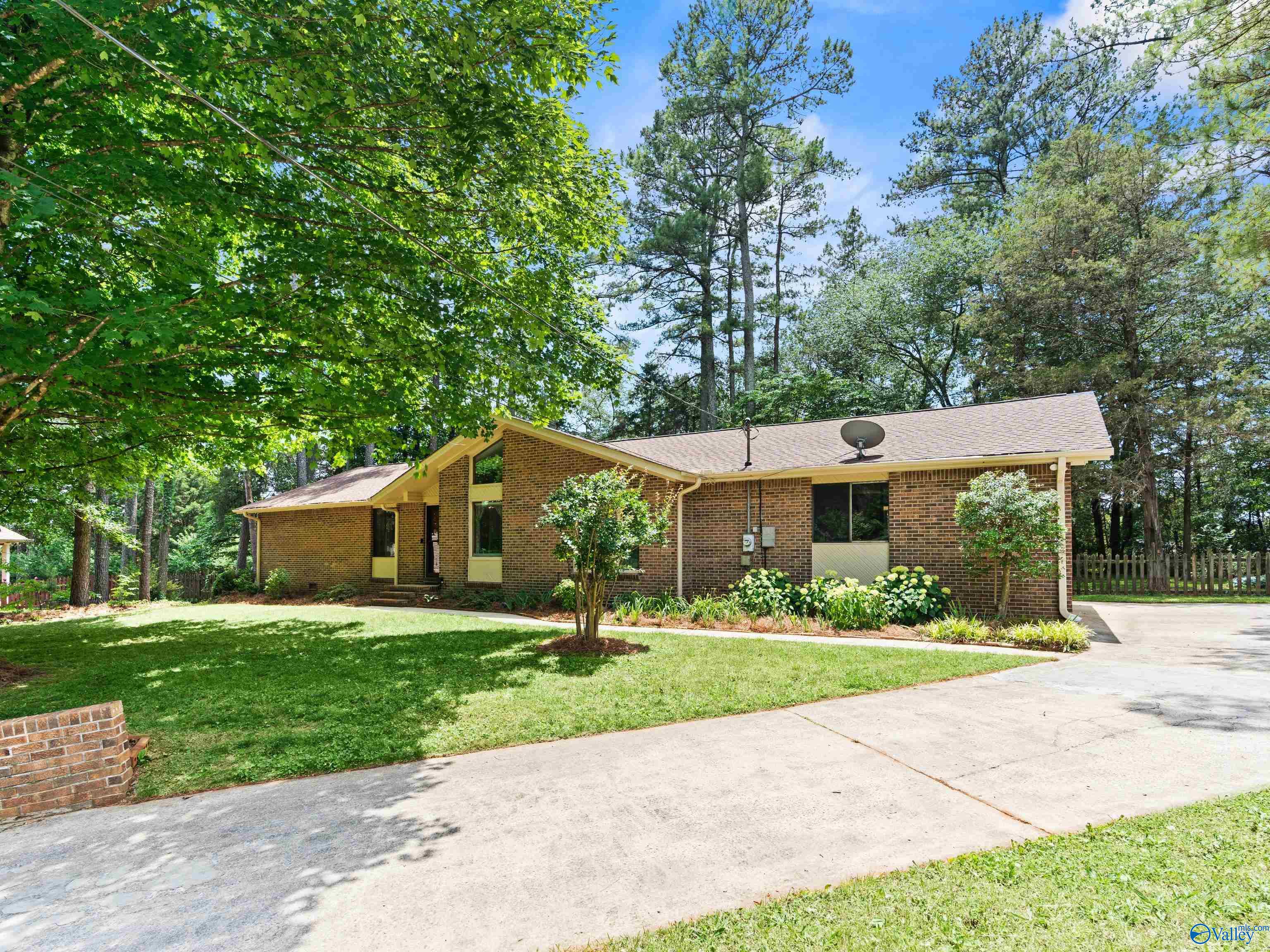 679 Cambridge Drive