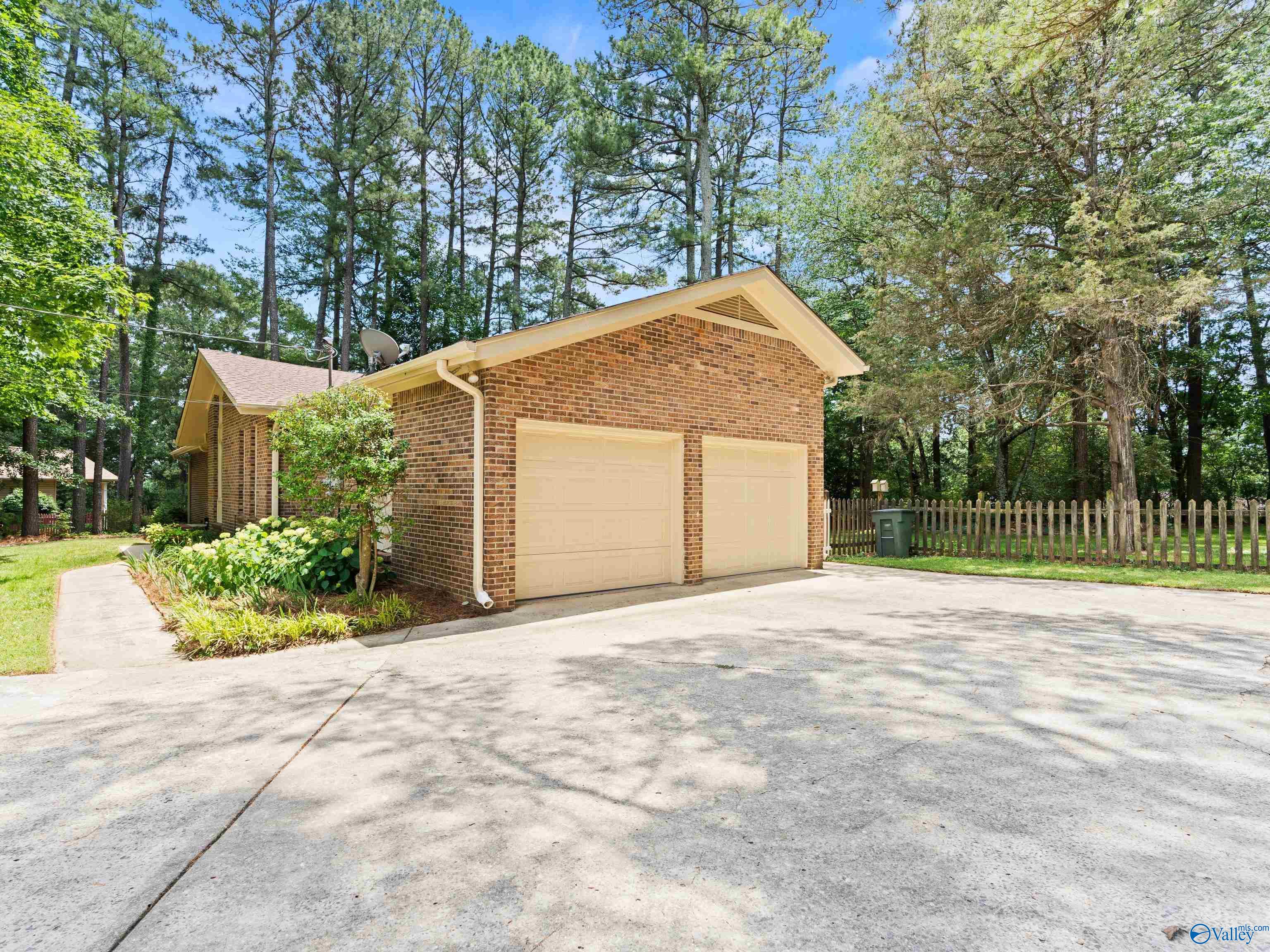 679 Cambridge Drive
