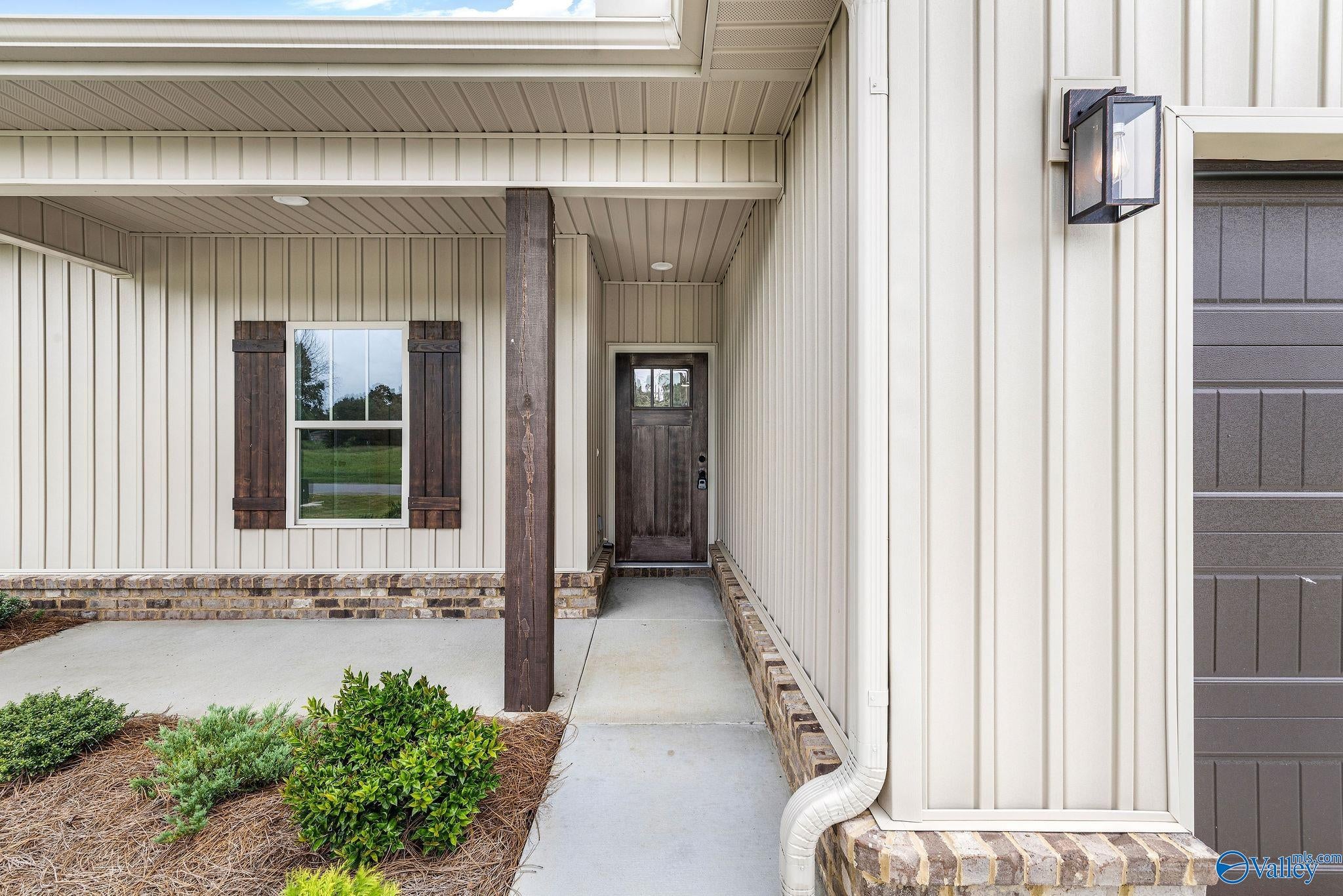 225 Deer Trail