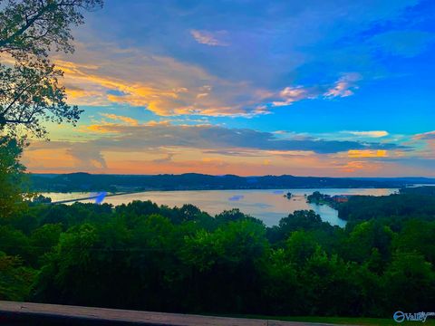 Homes For Sale - 3018 Woodvue Road<br/> Marshall County, Guntersville, AL 35976