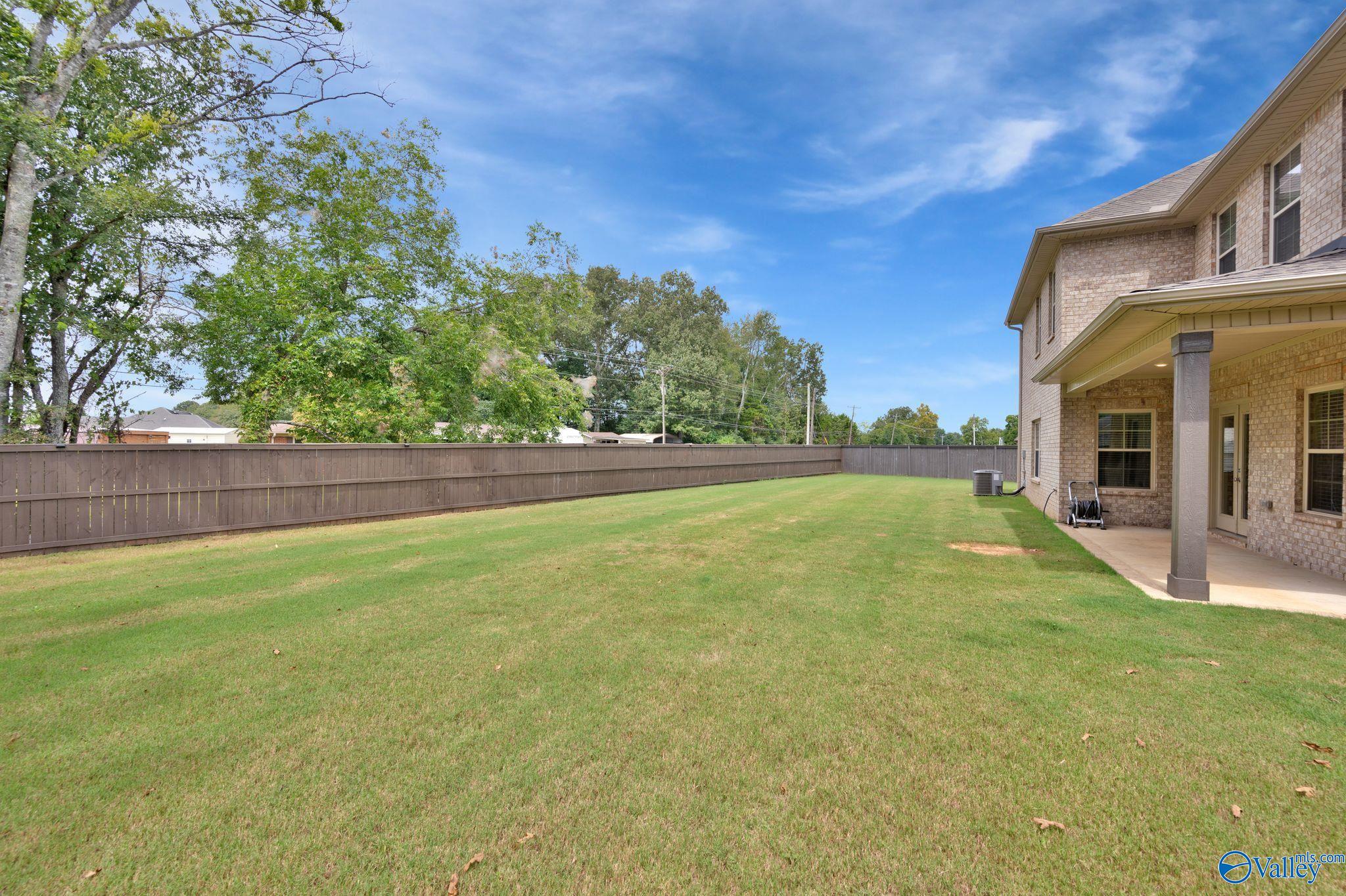 New Market, Alabama 35761, United States, 4 Bedrooms Bedrooms, ,2 BathroomsBathrooms,Residential,Active,201383