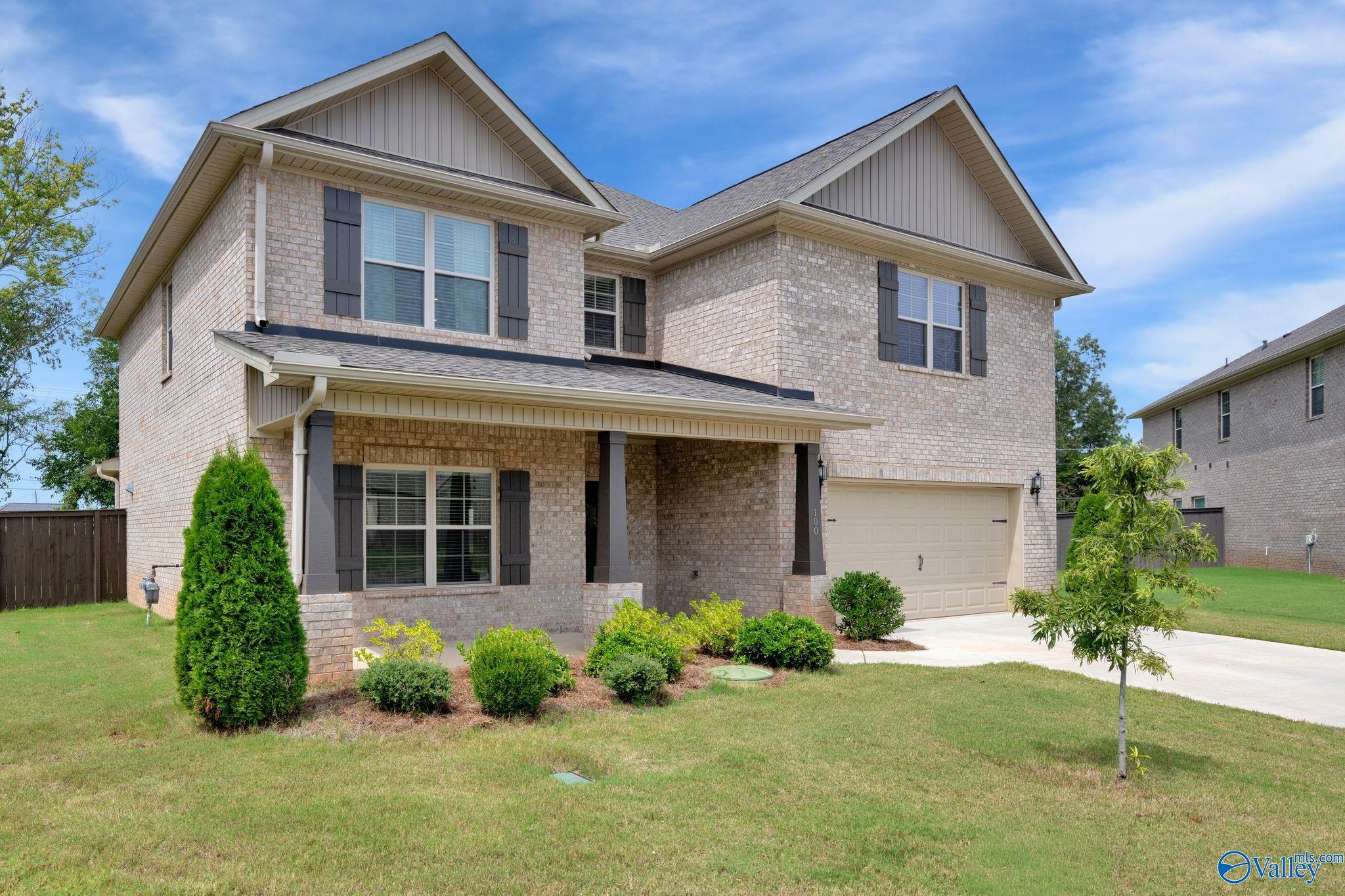 New Market, Alabama 35761, United States, 4 Bedrooms Bedrooms, ,2 BathroomsBathrooms,Residential,Active,201383