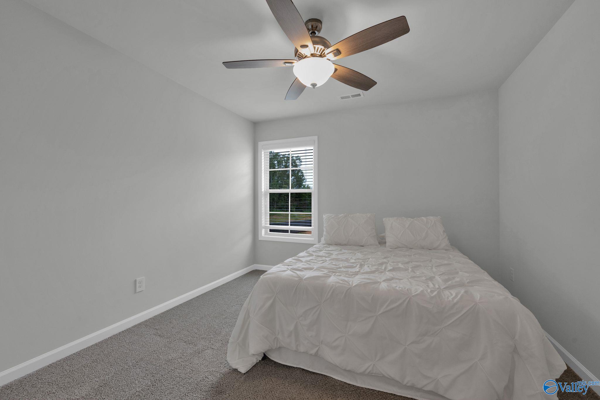 New Market, Alabama 35761, United States, 4 Bedrooms Bedrooms, ,2 BathroomsBathrooms,Residential,Active,201383