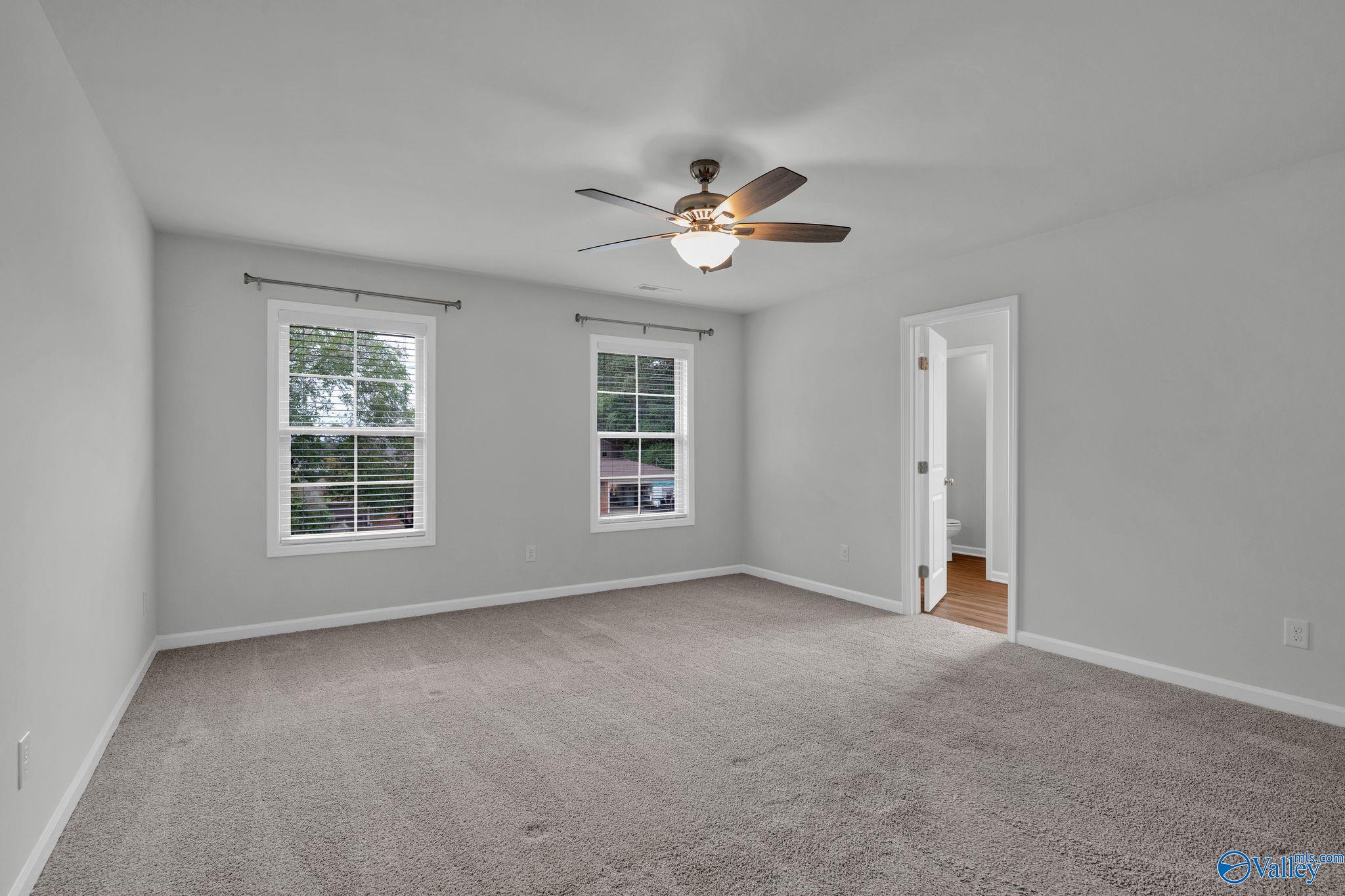 New Market, Alabama 35761, United States, 4 Bedrooms Bedrooms, ,2 BathroomsBathrooms,Residential,Active,201383