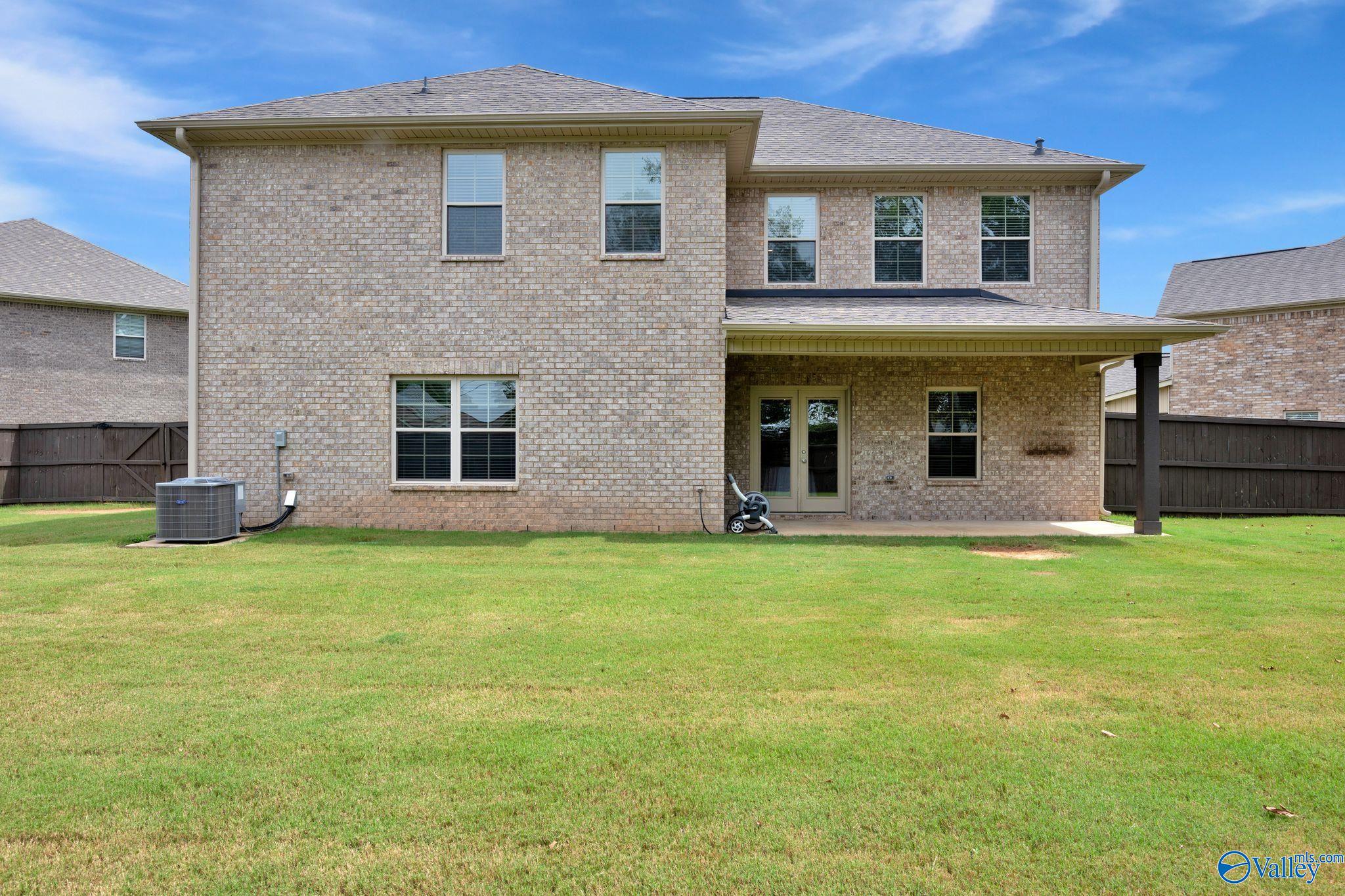 New Market, Alabama 35761, United States, 4 Bedrooms Bedrooms, ,2 BathroomsBathrooms,Residential,Active,201383