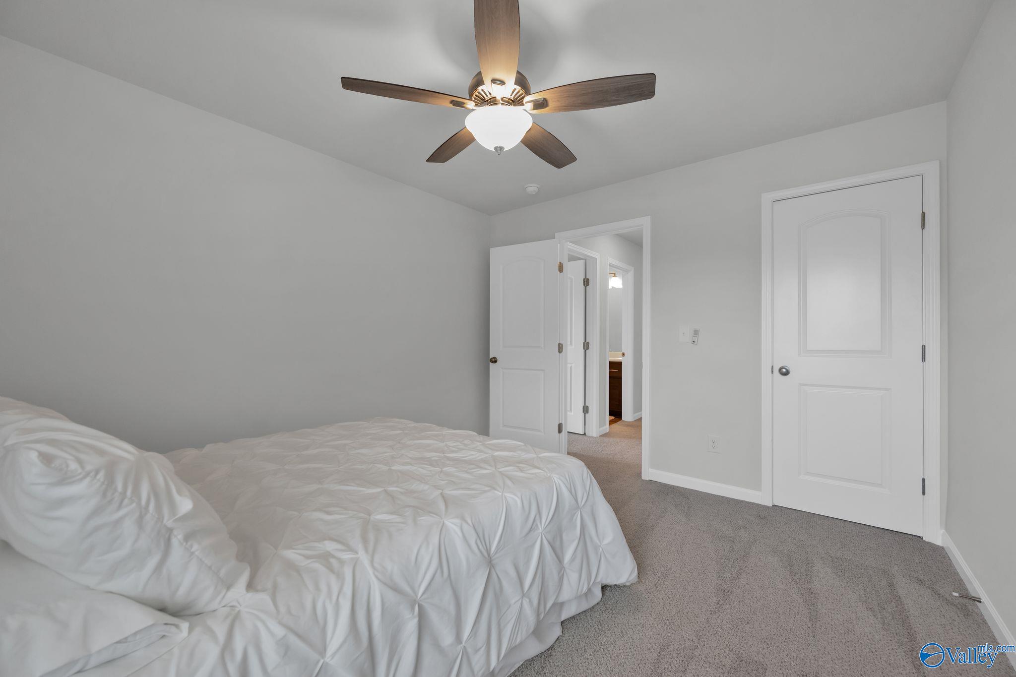 New Market, Alabama 35761, United States, 4 Bedrooms Bedrooms, ,2 BathroomsBathrooms,Residential,Active,201383