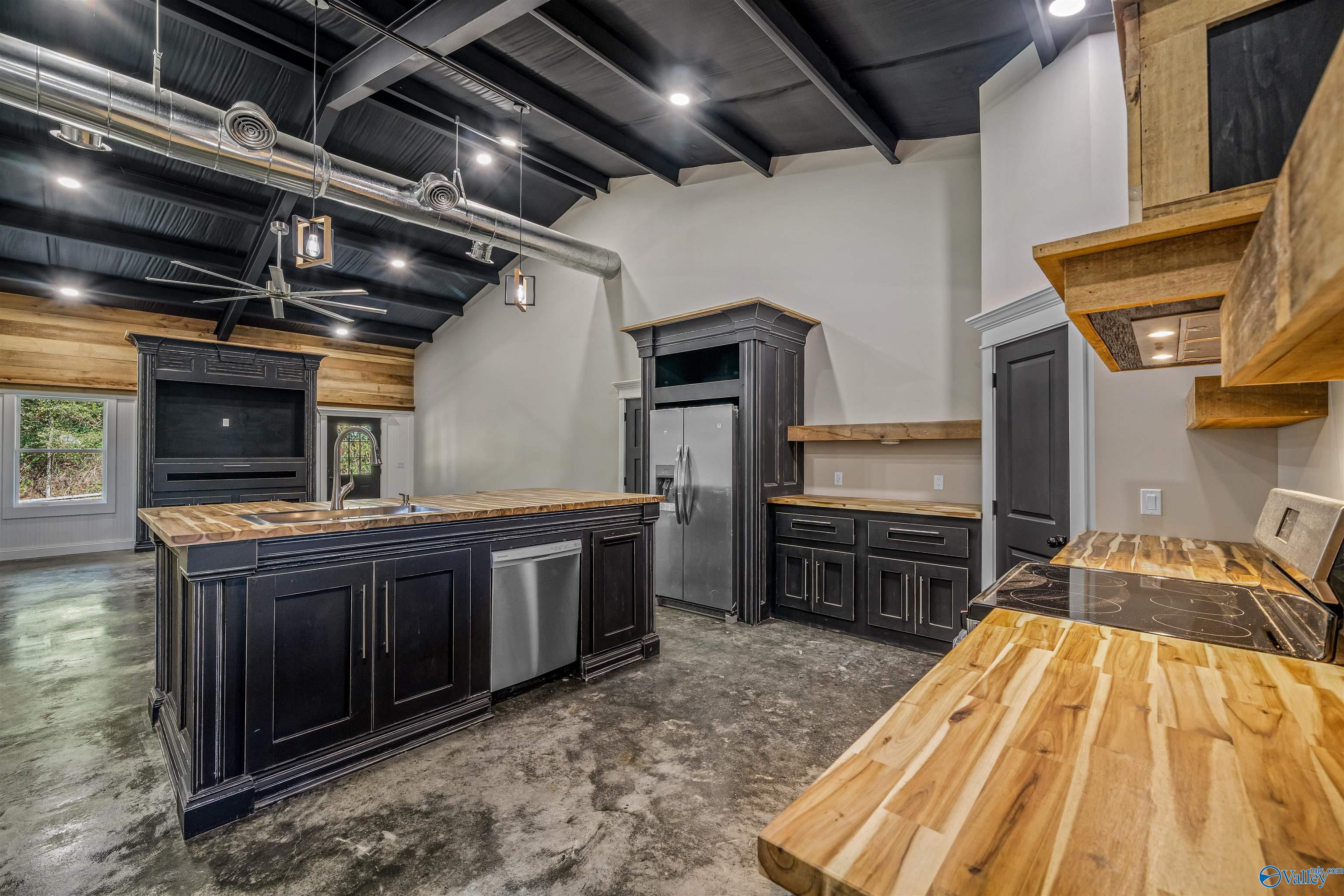 720 County Road 514
