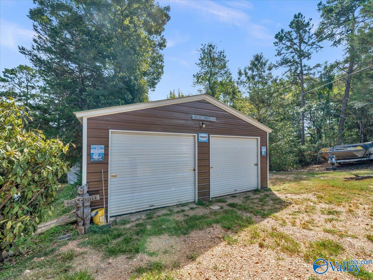 820 Dogwood Lane
