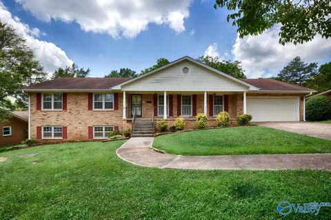 Homes For Sale - 2505 Isabelle Circle<br/> Huntsville, AL 35811