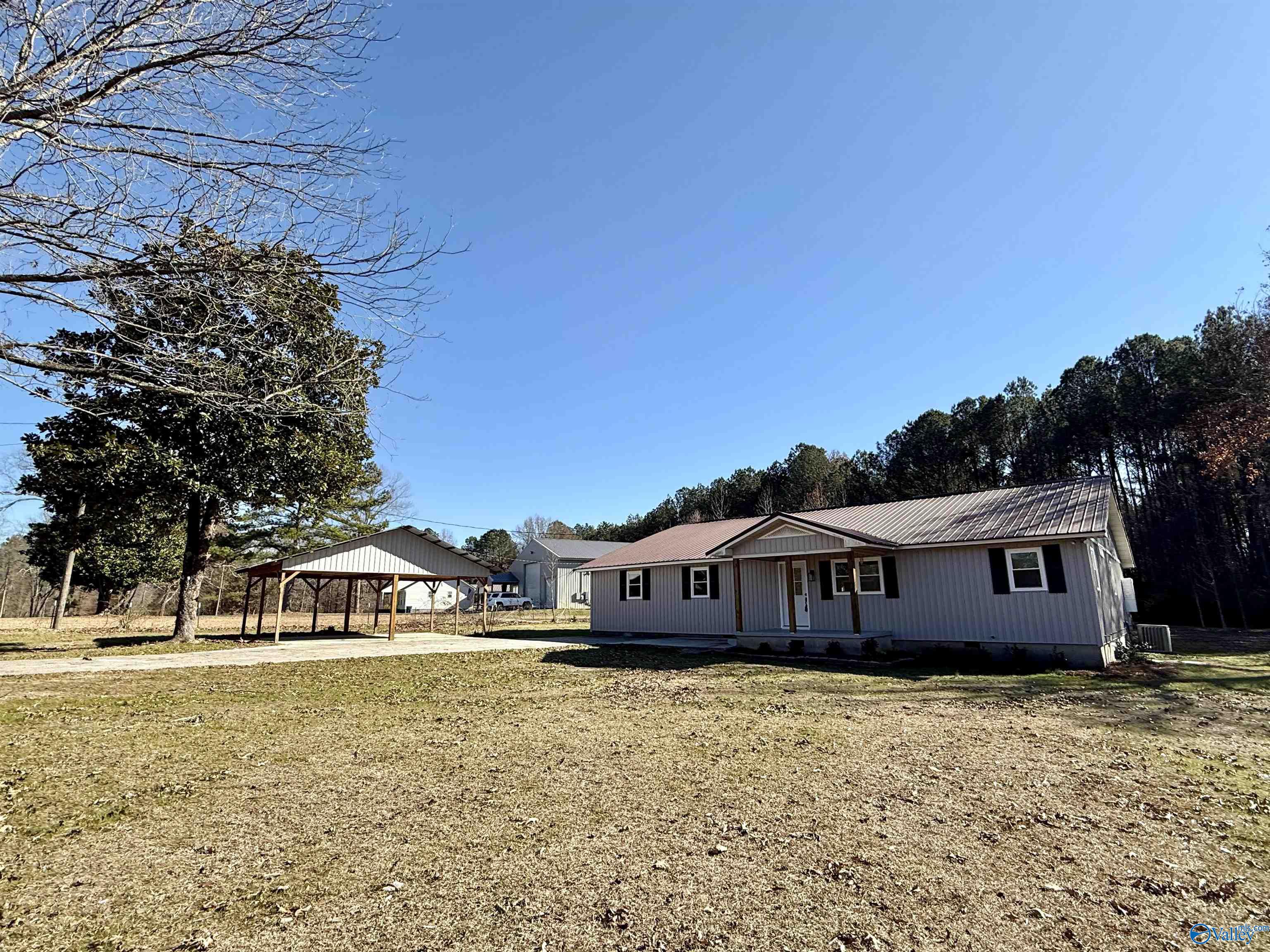 5509 Riddles Bend Road, Rainbow City, Alabama image 1