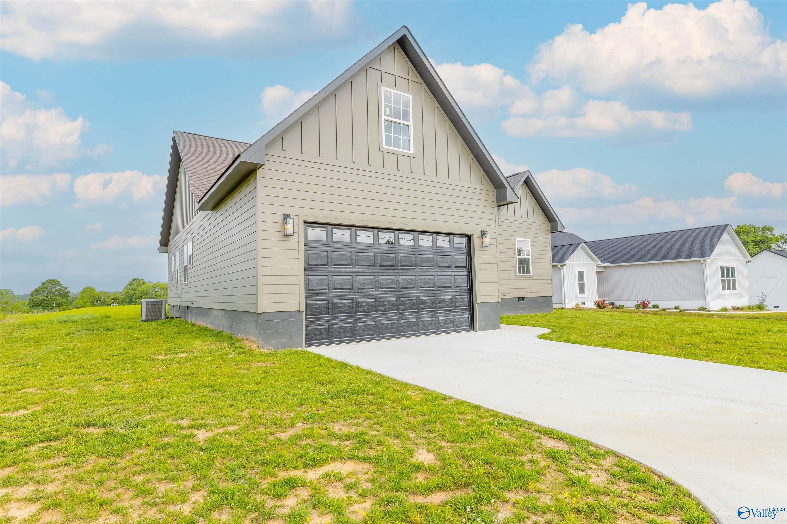 2079 Thomason Road, Albertville, Alabama image 4