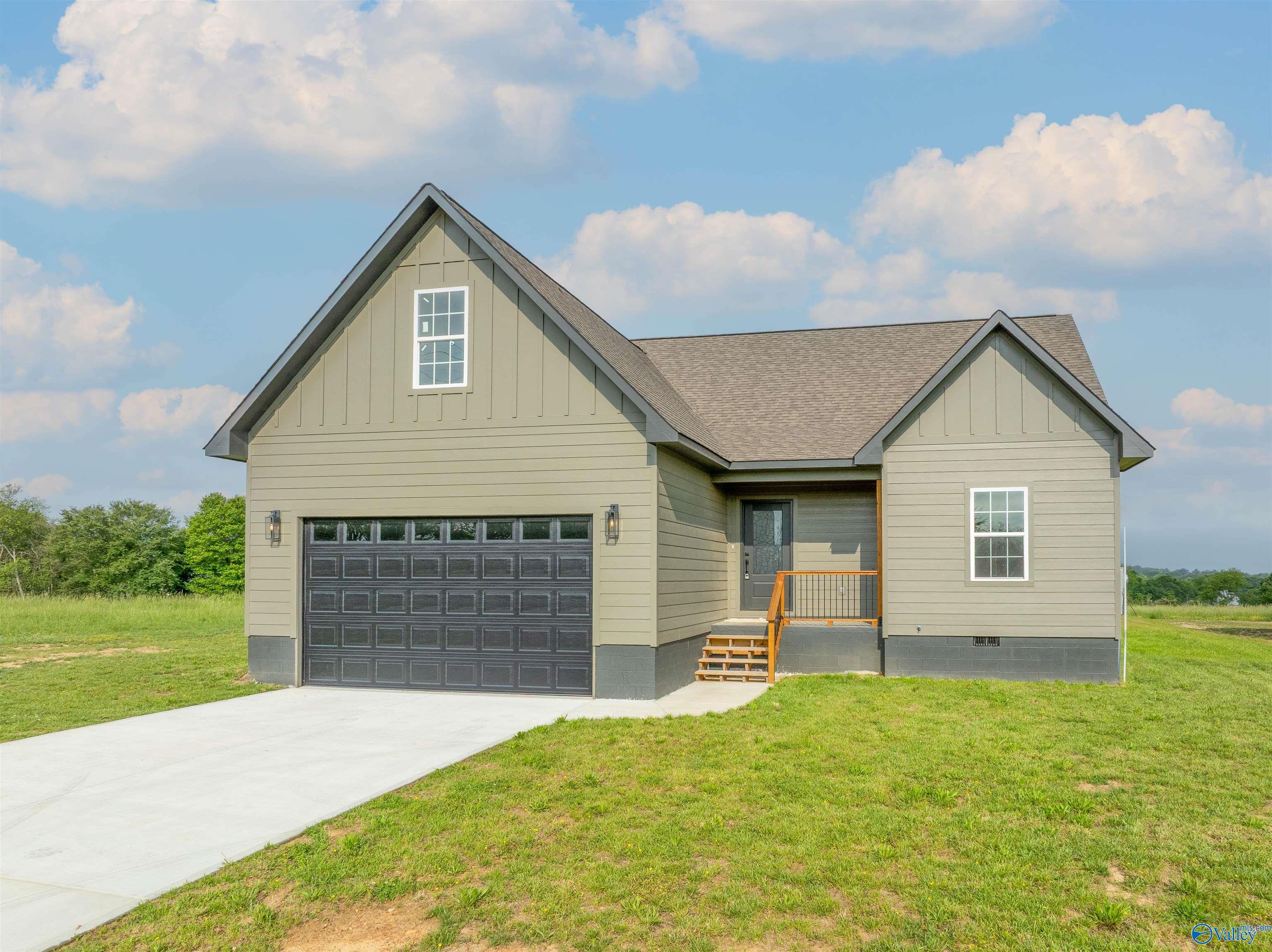 2079 Thomason Road, Albertville, Alabama image 1