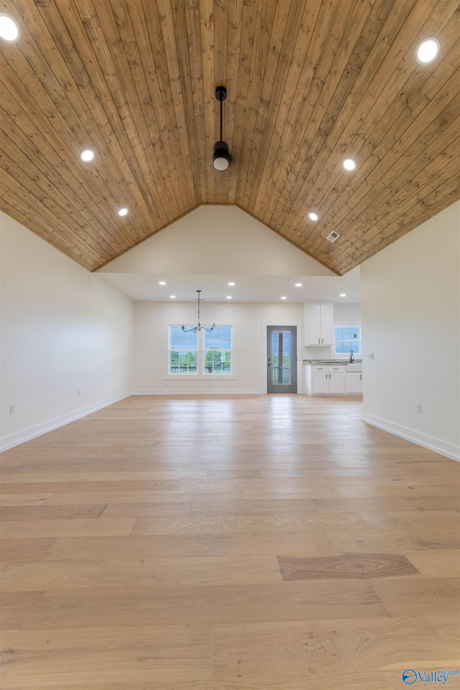 2079 Thomason Road, Albertville, Alabama image 13