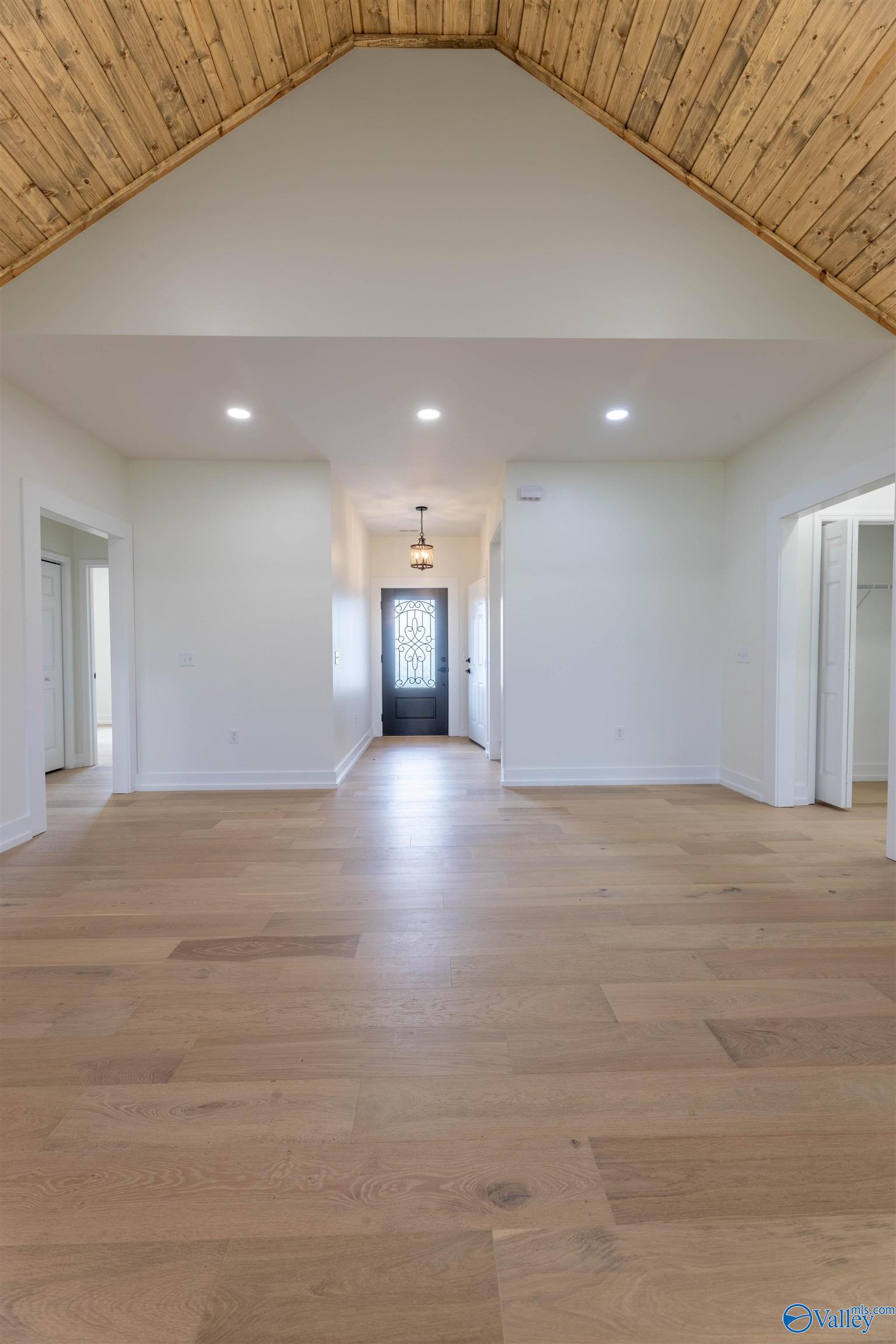 2079 Thomason Road, Albertville, Alabama image 15